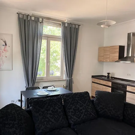 App5 - Place2b - Direkt Am Rhein *